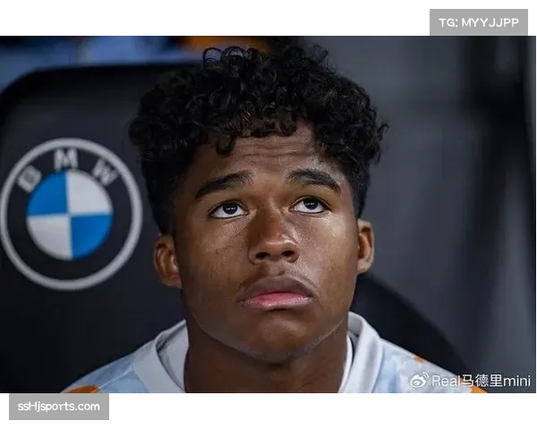 皇家马德里官方宣布，与16岁巴西天才恩德里克正式签约，球员今夏报到